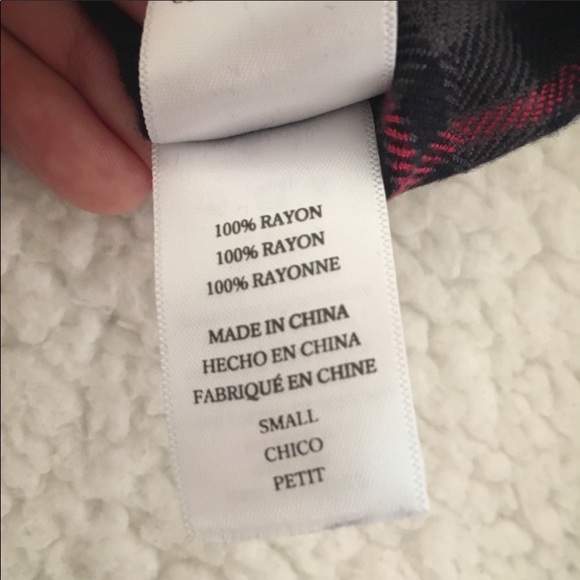 Cozy Rails Button Down Top - Picture 6 of 10